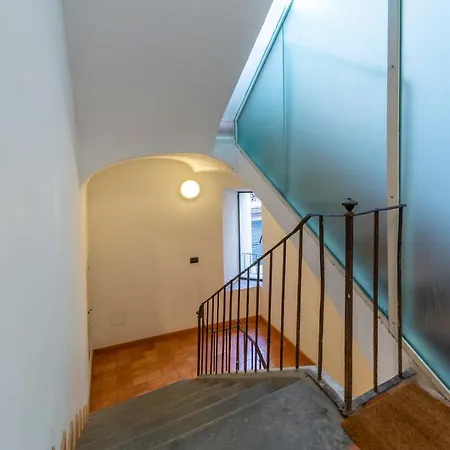 Apartment Parrot House - Casa In Centro A Parma
